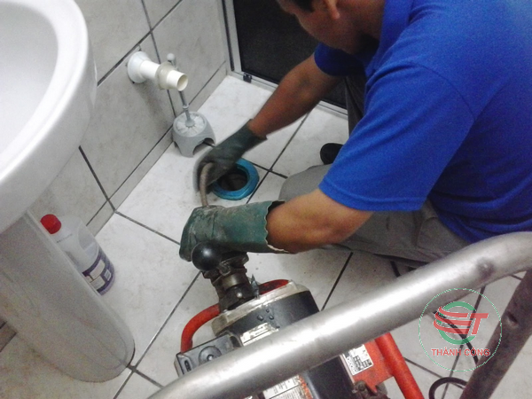 Thông bồn cầu giá rẻ