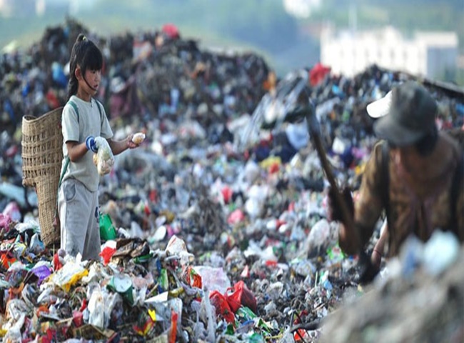 Nguy hại đối với người tiếp xúc trực tiếp với rác thải điện