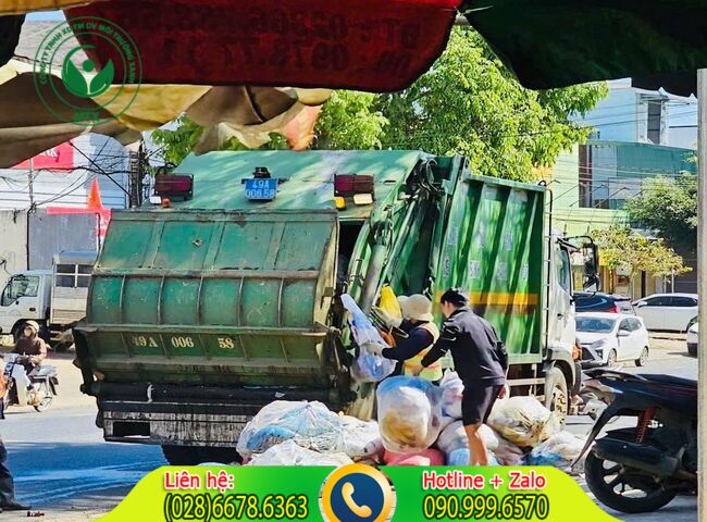 Dịch vụ thu gom r&aacute;c thải sinh hoạt chuy&ecirc;n nghiệp